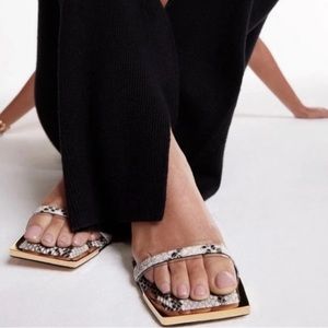 - Good American The Standout Square Toe Sandal